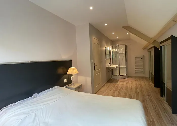 بيت للعطل La Maison De Julie Burosse-Mendousse